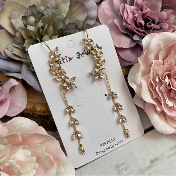 Gold Crystal Flower Ear Cuff Dangle Earring - Picture 7 of 11